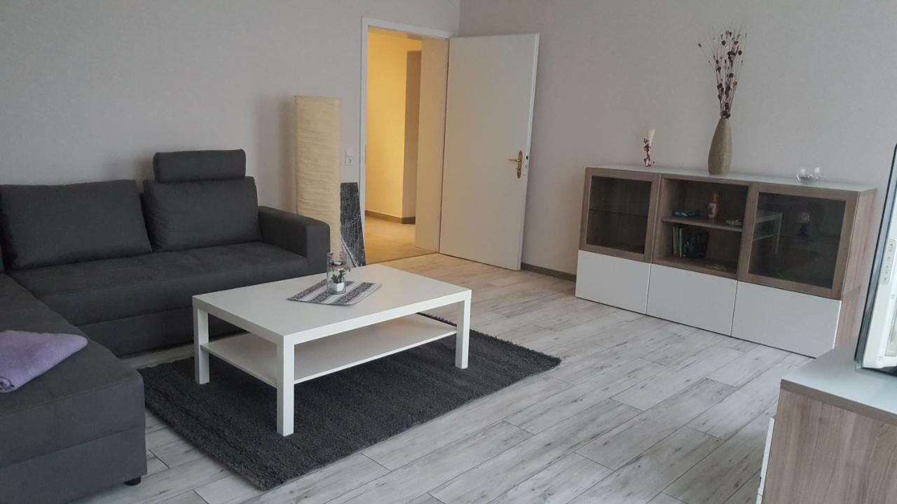 Am Marktplatz I Apartment Eisenhuettenstadt